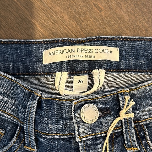 American Dress Code | 26 - Picture 2 of 3